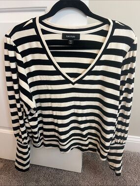 Karen Kane Black & White Striped V-Neck Long Sleeve Top